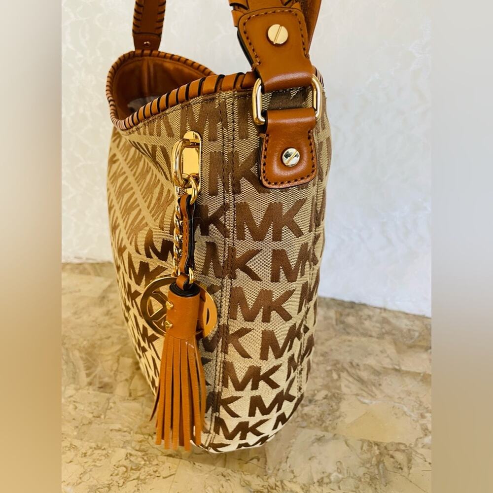 MICHAEL KORS MK logo beige canvas whipstitch ergo hobo shoulder bag - Picture 5 of 10
